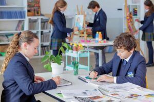 Educar el caràcter en infants el repte de créixer en l’era de la immediatesa Educar el caràcter en infants: el repte de créixer en l’era de la immediatesa